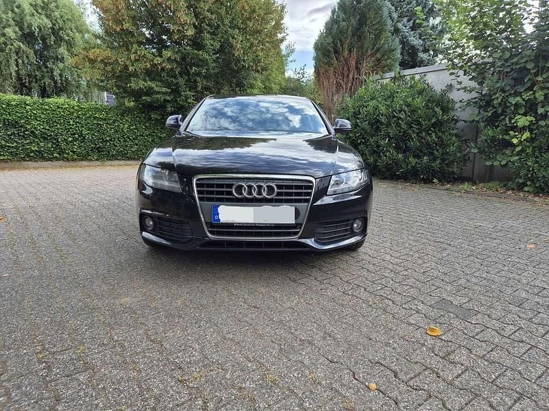Schwarz Gebraucht 2009 Audi A4 Attraction Limousine | 4.800 € (Guter Preis) - Bild 1/4