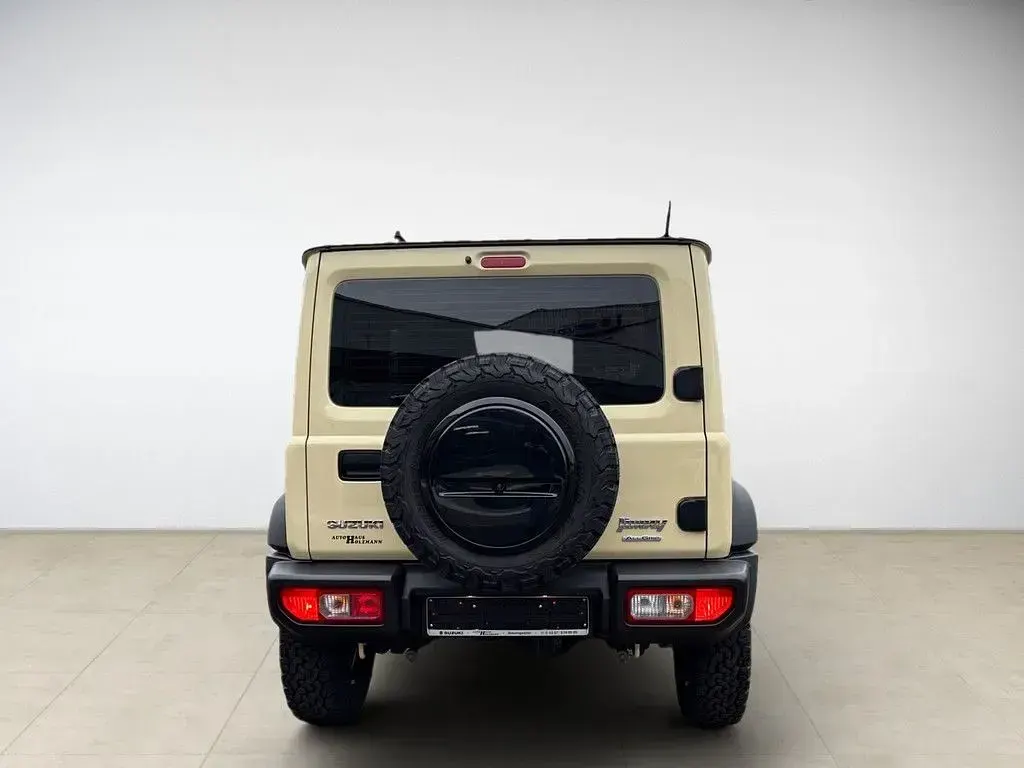 Gebraucht Suzuki Jimny 102 PS (75 kW) 2023 Beige SUV