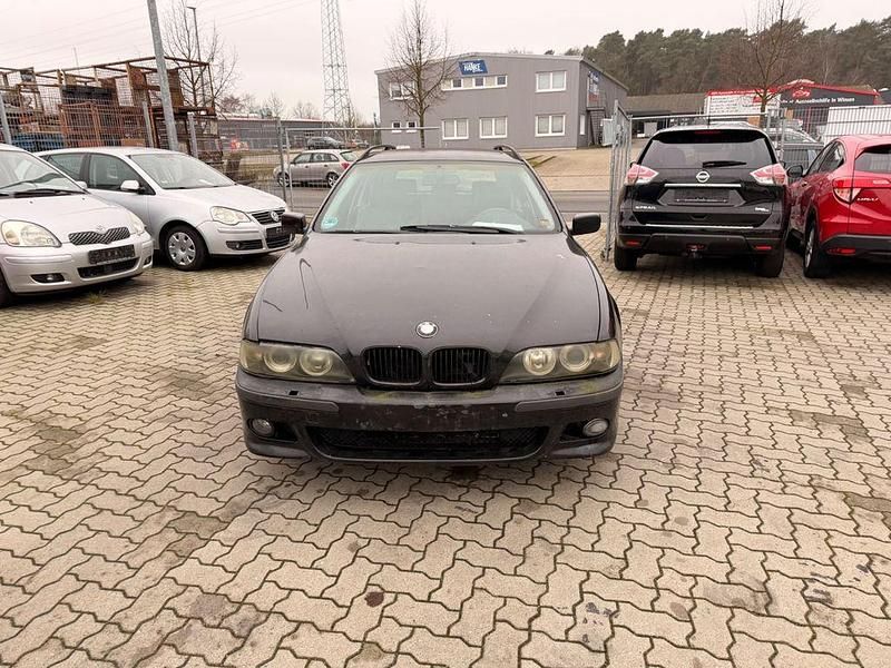 Gebraucht BMW 520 Sport Line 170 PS (125 kW) 2002 Schwarz Kombi