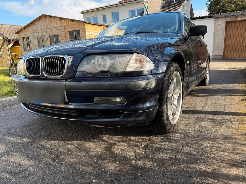 Usata BMW 325 192 CV (141 kW) 2000 Blu Berlina