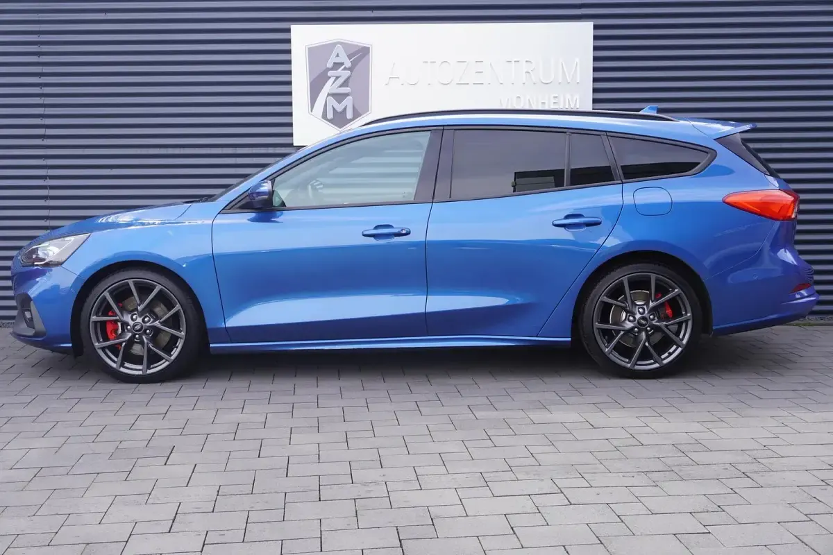 Używany Ford Focus ST 280 KM (205 kW) 2020 Niebieski Kombi