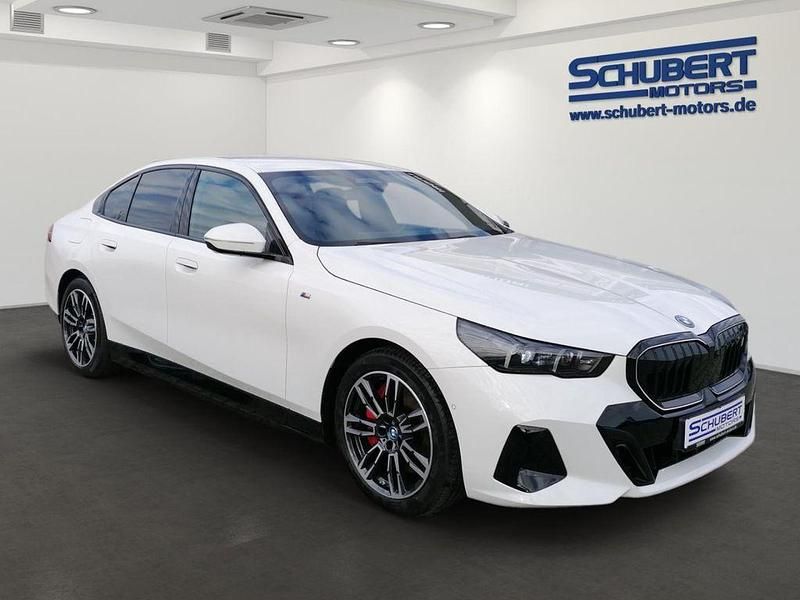 Gebraucht BMW i5 M Sport 250 kW (340 PS) 2024 Weiß Limousine
