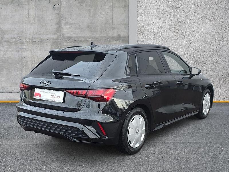 Gebraucht Audi A3 S-Line 150 PS (110 kW) 2025 Außenfarbe: Limousine