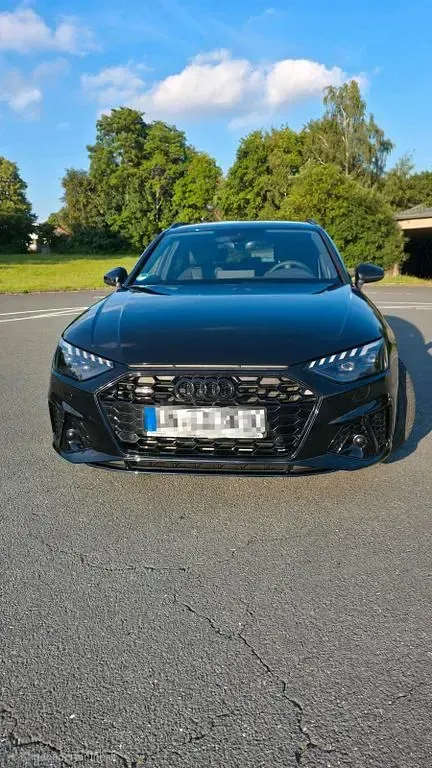 Gebraucht Audi A4 S-Line 204 PS (150 kW) 2025 Schwarz Limousine