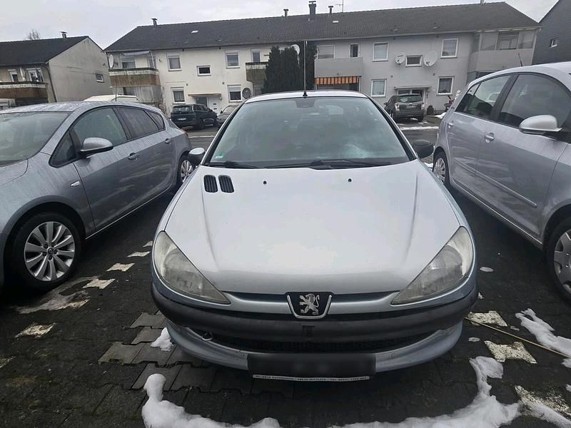 Blau Gebraucht 2006 Peugeot 206 Kleinwagen | 800 € (Superpreis) - Bild 1/4