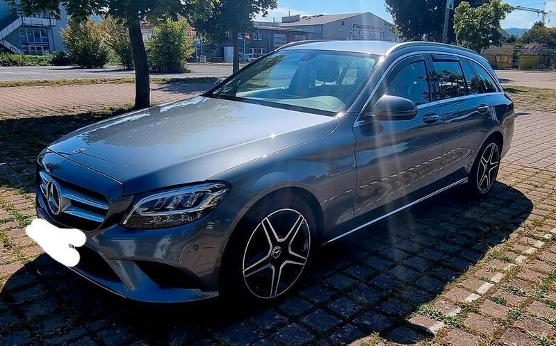 Grau Gebraucht 2019 Mercedes C220 Limousine | 20.000 € (Fairer Preis) - Bild 1/4
