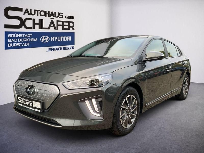 Grau Gebraucht 2021 Hyundai Ioniq 6 Trend Limousine | 14.480 € (Teuer) - Bild 1/4