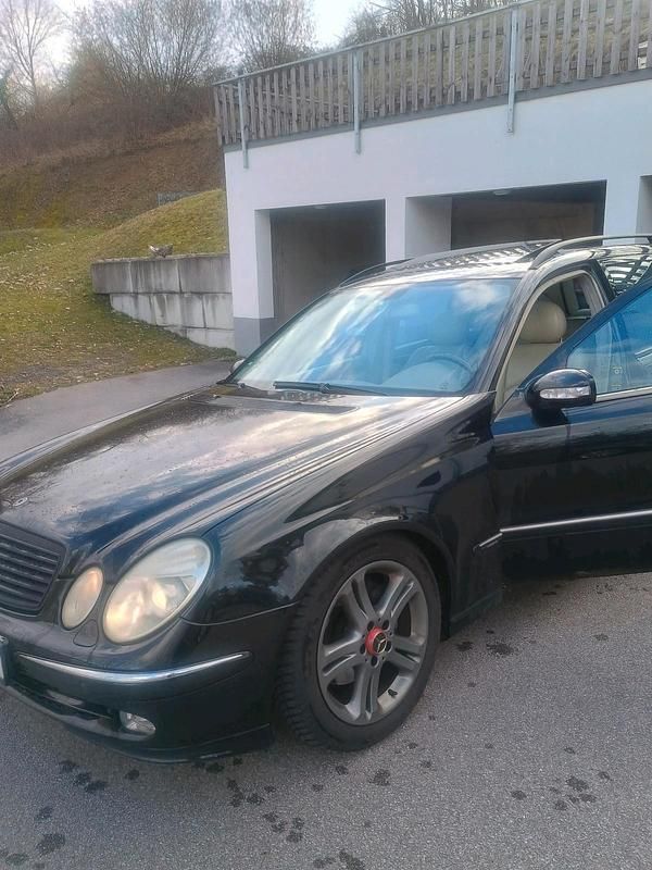 Gebraucht Mercedes E320 224 PS (164 kW) 2003 Schwarz Kombi