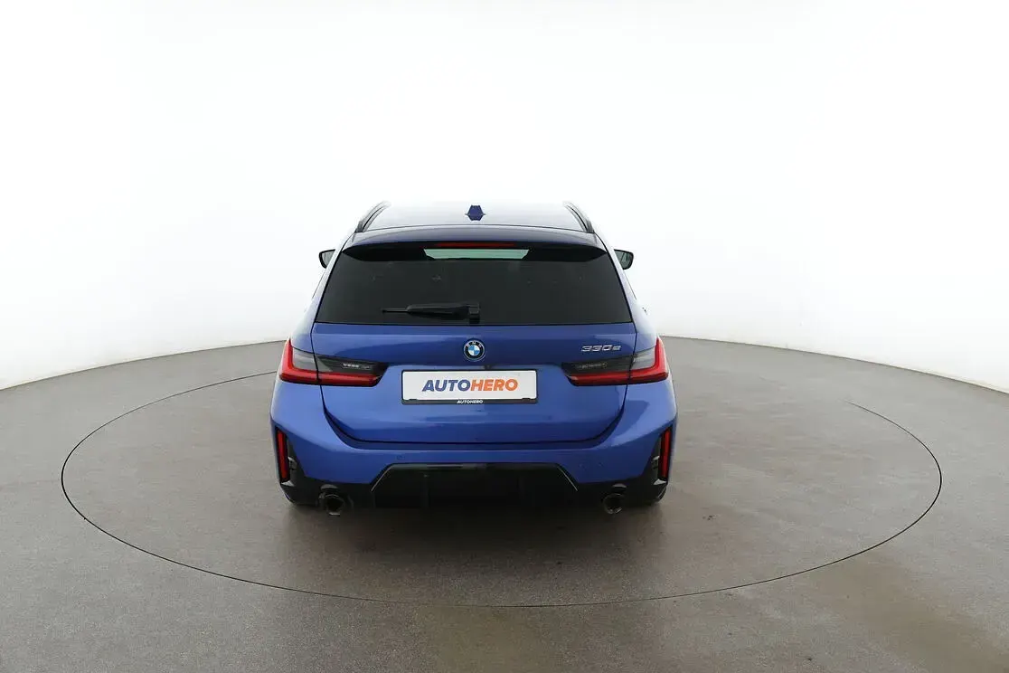 Gebraucht BMW 330e M Sport 2022 Blau Kombi