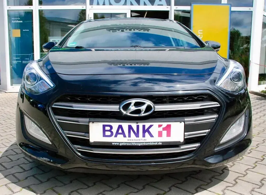 Gebraucht Hyundai i30 Premium 136 PS (100 kW) 2016 Schwarz Kombi