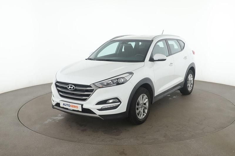 Weiß Gebraucht 2016 Hyundai Tucson Trend SUV | 14.830 € (Fairer Preis) - Bild 1/3
