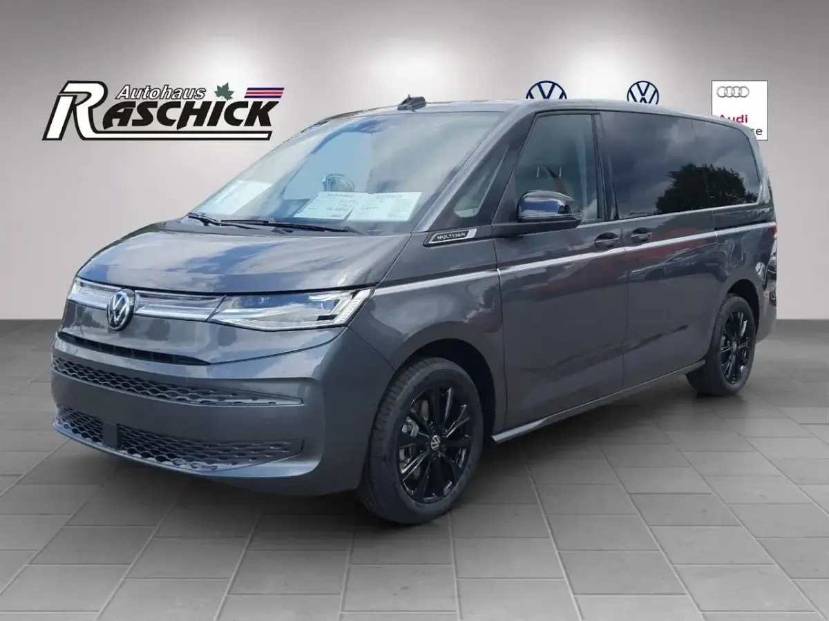 Gebraucht VW Multivan Style 150 PS (110 kW) 2024 Indiumgrau Van / Kleinbus