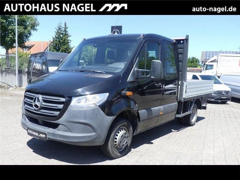 Tiefschwarz Gebraucht 2020 Mercedes Sprinter Van | 35.569 € - Bild 1/4