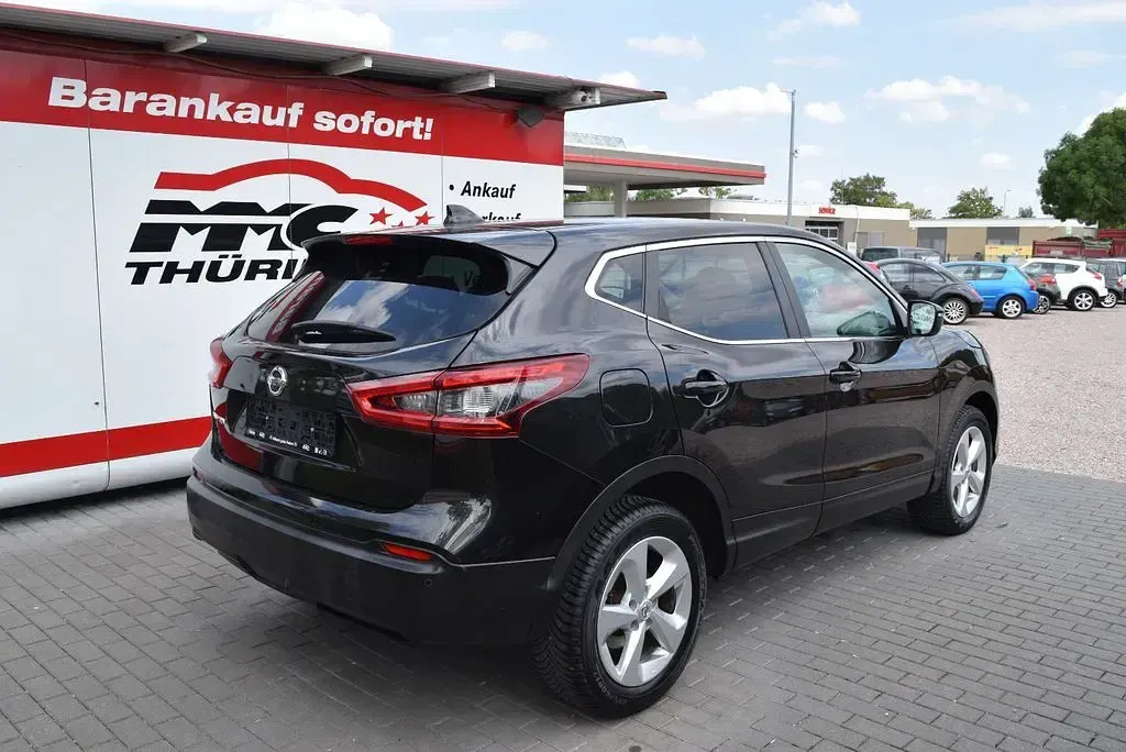 Gebraucht Nissan Qashqai Acenta 140 PS (102 kW) 2019 Schwarz SUV