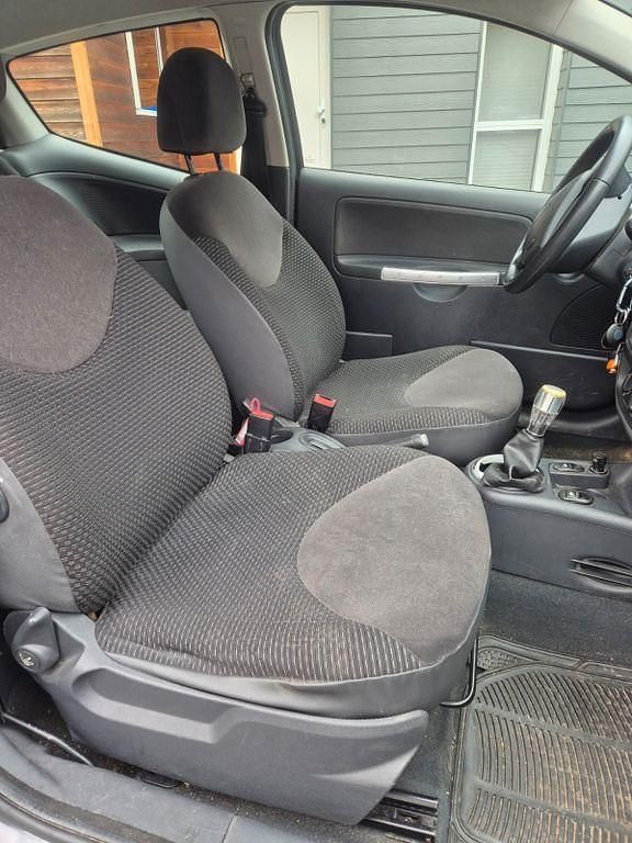 Gebraucht Citroën C2 73 PS (53 kW) 2009 Schwarz Kleinwagen