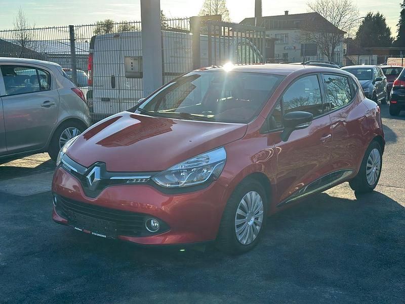 Gebraucht Renault Clio IV Luxe 90 PS (66 kW) 2012 Rot Limousine