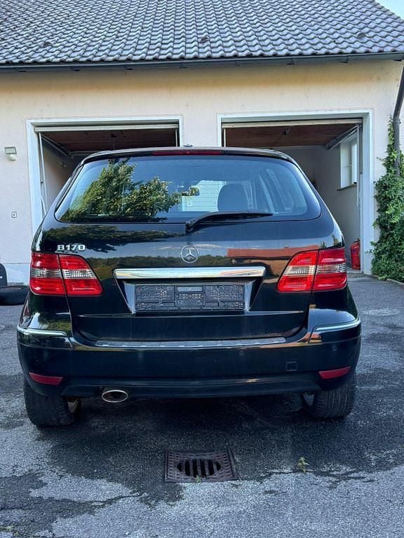 Gebraucht Mercedes B170 116 PS (85 kW) 2009 Schwarz Van / Kleinbus