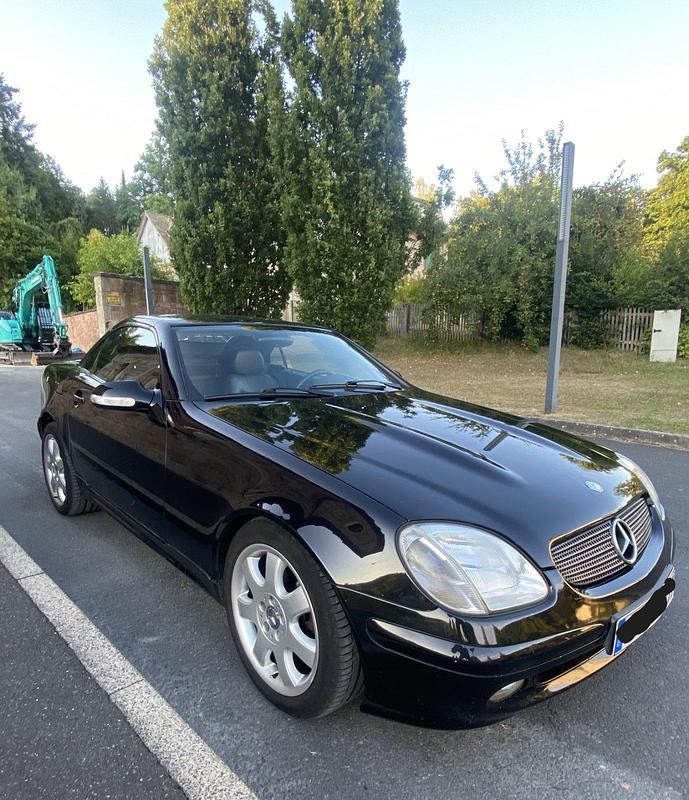 Schwarz Gebraucht 2001 Mercedes SLK200 Cabrio | 2.500 € (Superpreis) - Bild 1/4