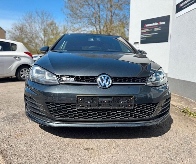 Second-hand VW Golf VII Sportline 184 CP (135 kW) 2015 Gri Berlinǎ