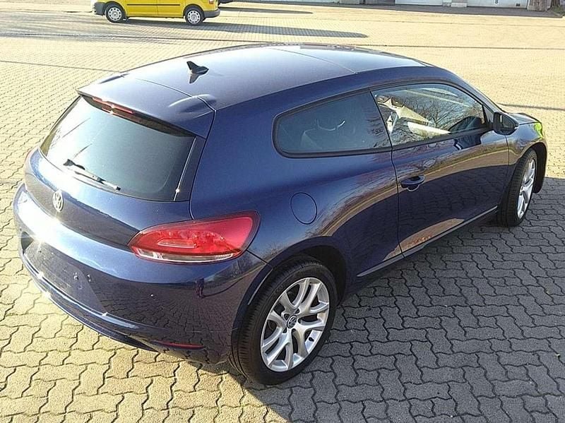 Blau Gebraucht 2009 VW Scirocco Coupé | 7.100 € (Fairer Preis) - Bild 1/4