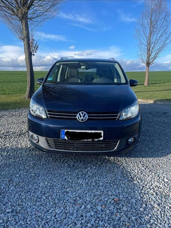Gebraucht VW Touran 140 PS (102 kW) 2013 Blau Van / Kleinbus