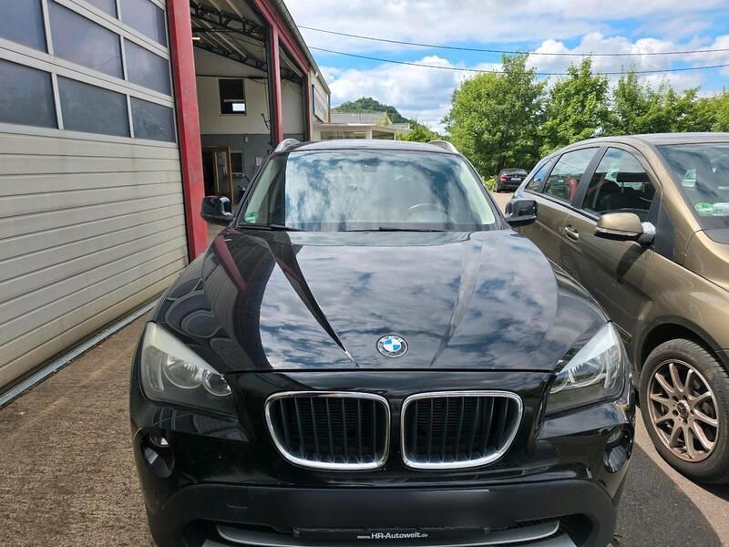 Schwarz Gebraucht 2012 BMW X1 SUV | 8.700 € (Fairer Preis) - Bild 1/4