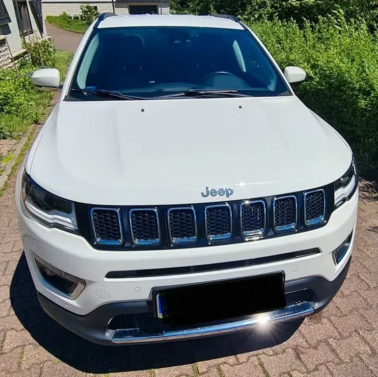 Gebraucht Jeep Compass Limited 170 PS (125 kW) 2018 Weiß SUV