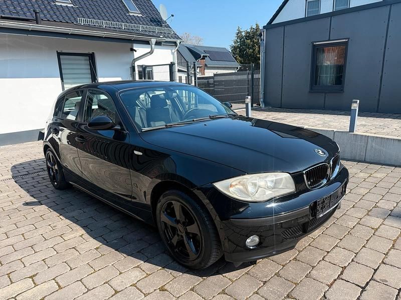 Gebraucht BMW 116 116 PS (85 kW) 2005 Schwarz Kleinwagen