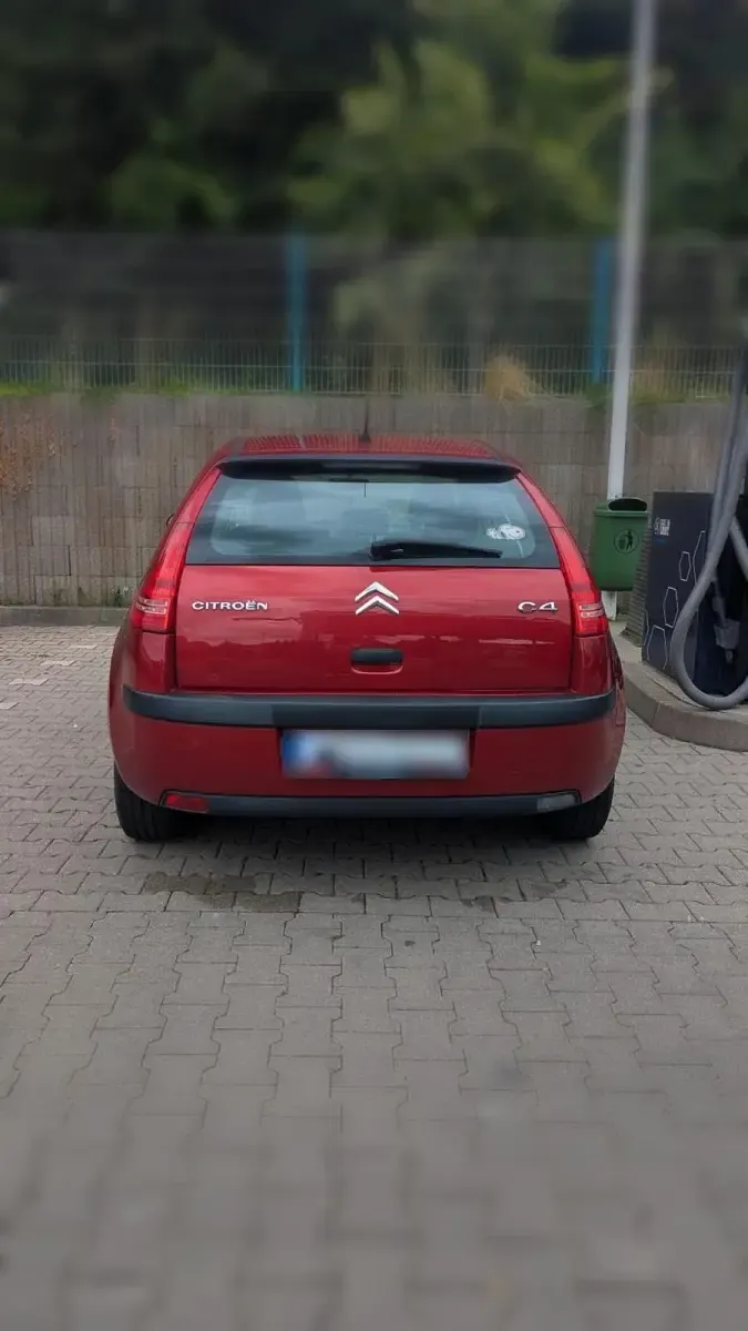 Gebraucht Citroën C4 88 PS (64 kW) 2009 Rot Kleinwagen