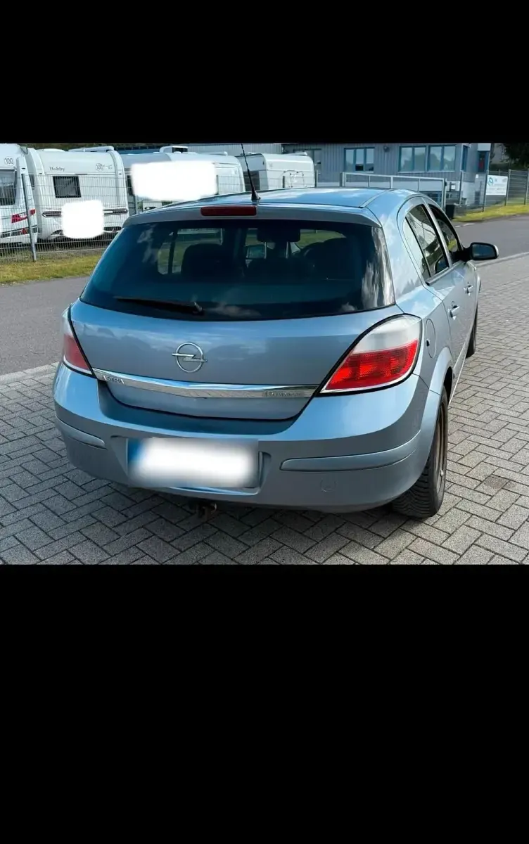 Gebraucht Opel Astra 105 PS (77 kW) 2005 Silber Kleinwagen
