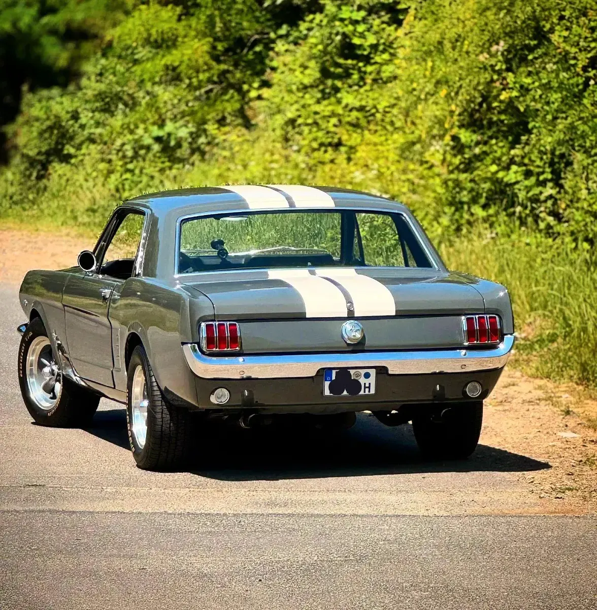 Gebraucht Ford V8 200 PS (147 kW) 1966 Grau Coupé