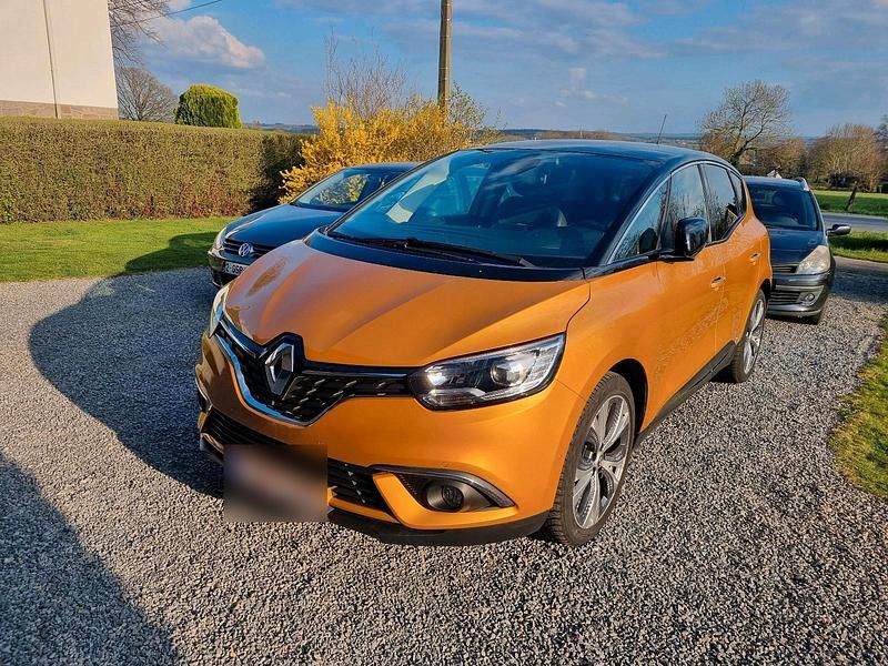 Gebraucht Renault Scénic IV 140 PS (102 kW) 2019 Beige Van / Kleinbus