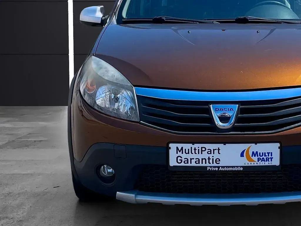 Gebraucht Dacia Sandero Stepway 88 PS (64 kW) 2013 Braun SUV