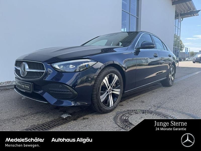 Blau Gebraucht 2022 Mercedes C220 Avantgarde Limousine | 32.640 € (Etwas zu teuer) - Bild 1/4