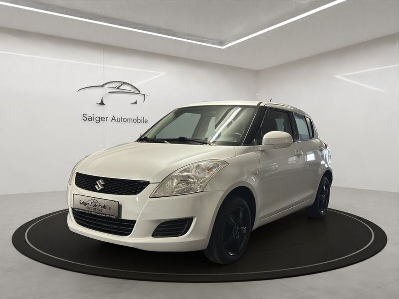 Weiß Gebraucht 2012 Suzuki Swift Club Kleinwagen | 7.490 € (Fairer Preis) - Bild 1/4