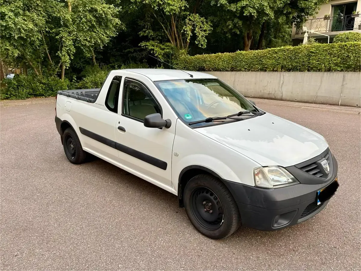 Gebraucht Dacia Pick up 86 PS (63 kW) 2010 Weiß Pickup
