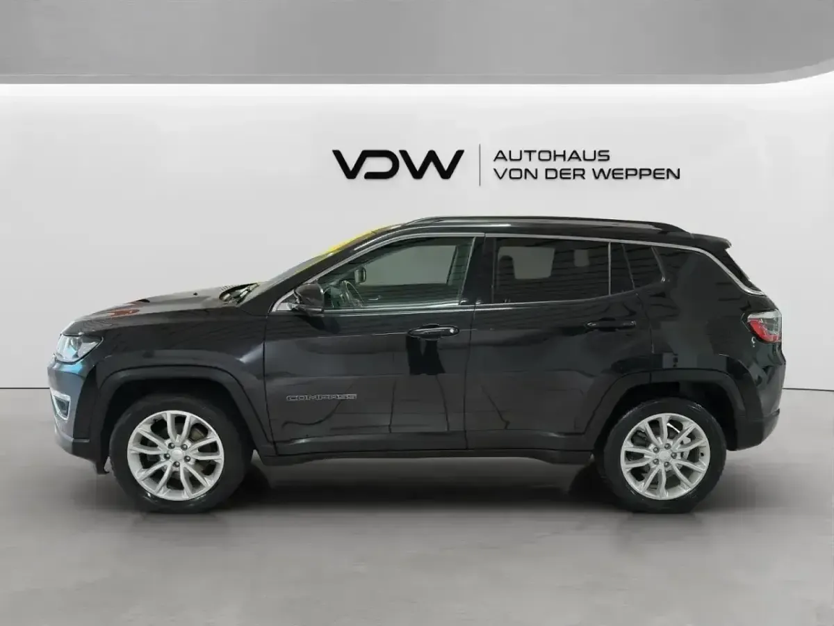 Usado Jeep Compass Limited 150 HP (110 kW) 2021 Preto SUV