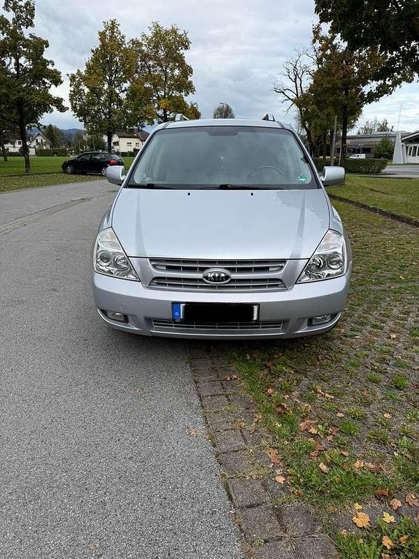Gebraucht 2006 Kia Carnival Family Van / Kleinbus | 5.600 € (Fairer Preis) - Bild 1/4