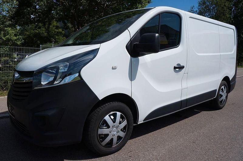 Weiß Gebraucht 2018 Opel Vivaro Van | 12.999 € (Superpreis) - Bild 1/4