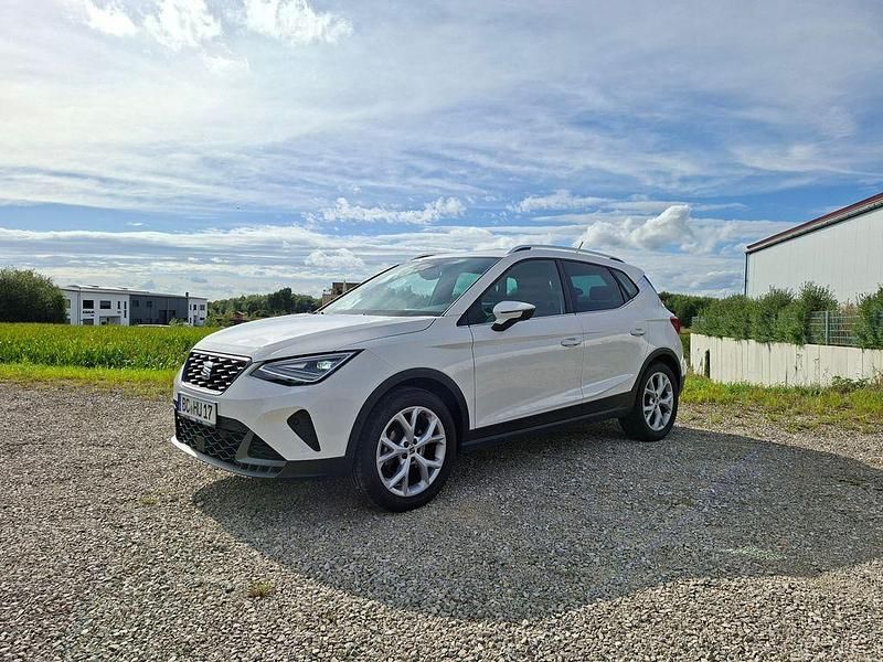 Gebraucht Seat Arona FR 110 PS (80 kW) 2023 Weiß SUV