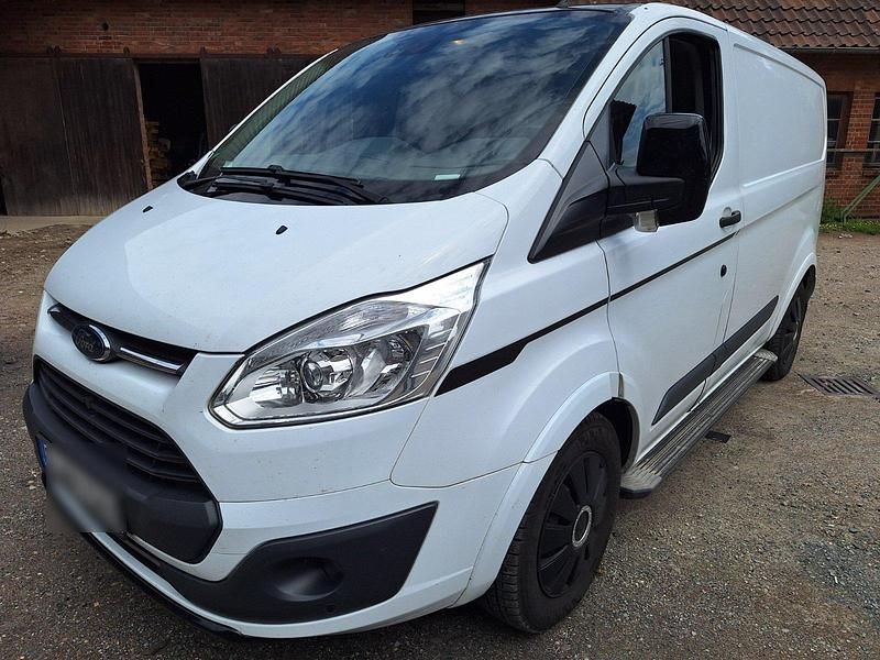Weiß Gebraucht 2018 Ford Transit Custom Sport Kombi | 12.900 € (Superpreis) - Bild 1/4