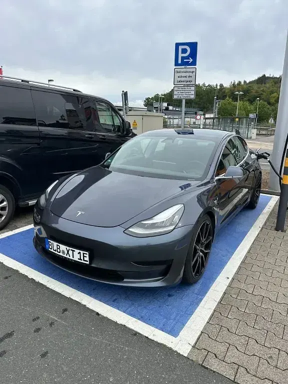 Gebraucht Tesla Model 3 Standard Range Plus 225 kW (306 PS) 2019 Grau Limousine