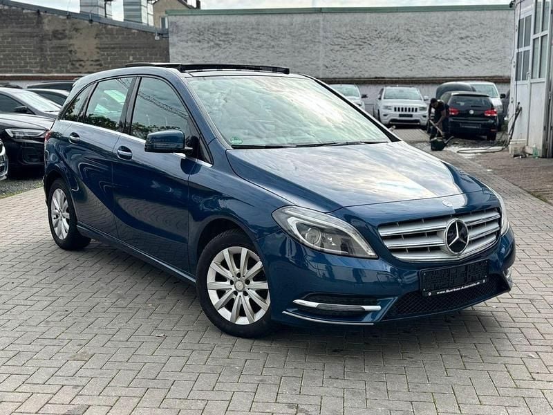 Other Gebraucht 2012 Mercedes B200 Van / Kleinbus | 5.300 € (Guter Preis) - Bild 1/4