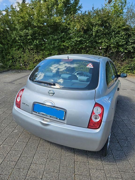 Gebraucht Nissan Micra 65 PS (47 kW) 2003 Silber Kleinwagen