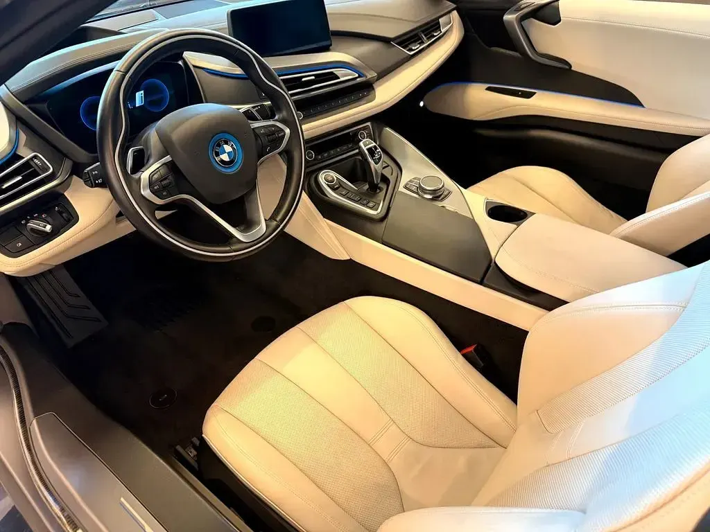 Gebraucht BMW i8 Performance 231 PS (169 kW) 2018 Grau Coupé