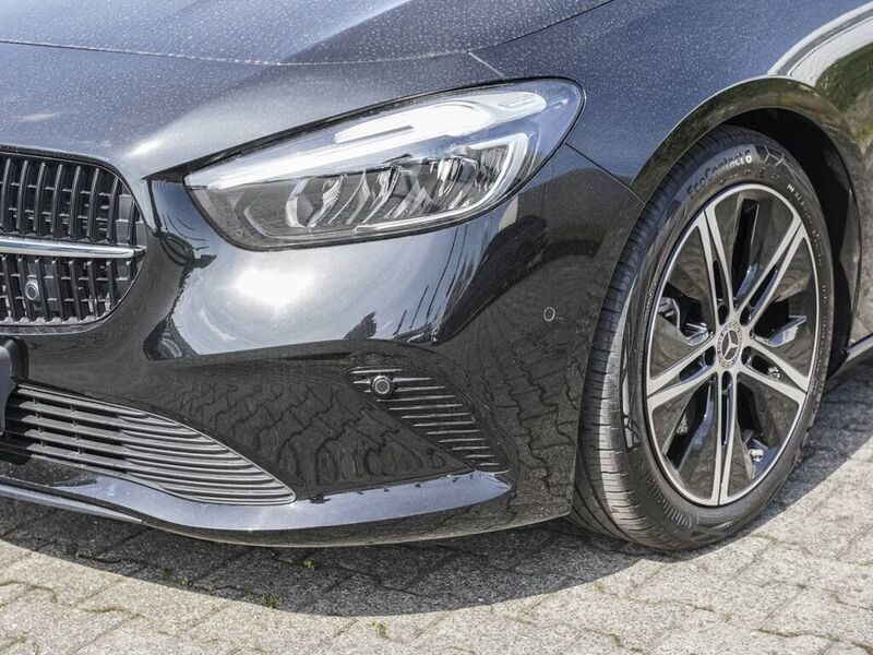 Gebraucht Mercedes B200 Progressive 150 PS (110 kW) 2024 Schwarz Van / Kleinbus