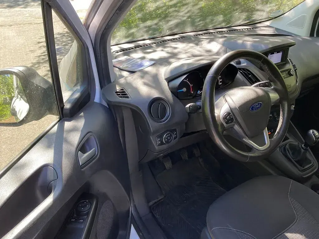 Używany Ford Transit 75 KM (55 kW) 2018 Biały Minivan