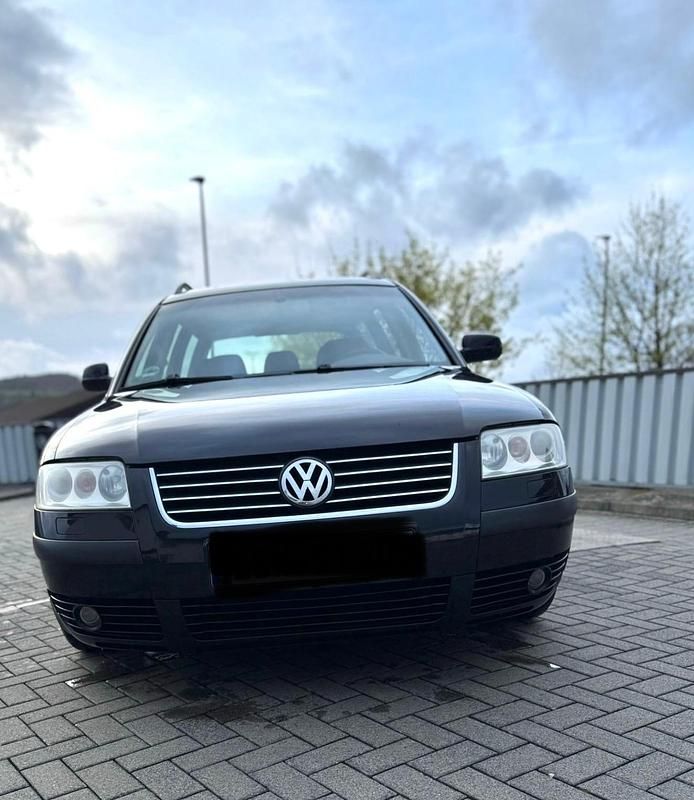 Gebraucht VW Passat Trendline 131 PS (96 kW) 2003 Schwarz Kombi