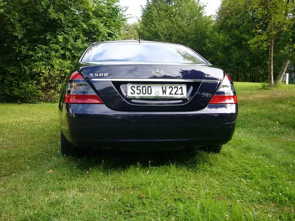 Gebraucht Mercedes S500 387 PS (284 kW) 2007 Blau Limousine