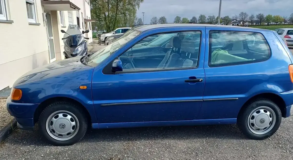 Gebraucht VW Polo Basis 50 PS (36 kW) 1999 Blau Kleinwagen